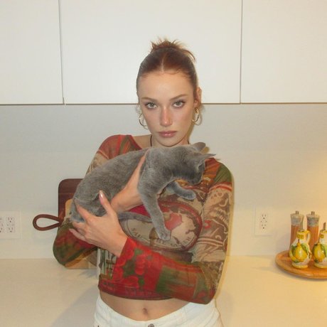 Olivia OBrien star nude picture