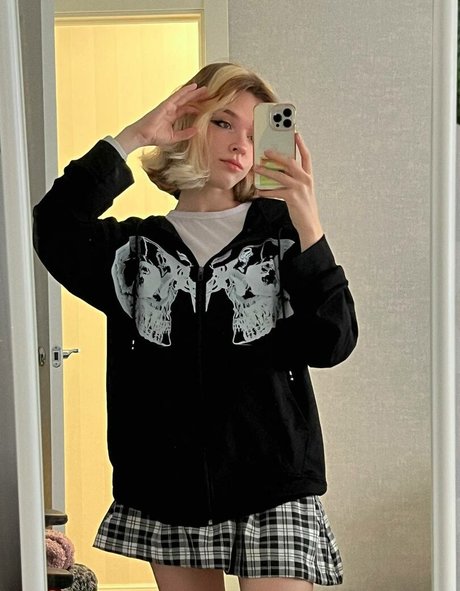 Shadsi pornstar adult photo