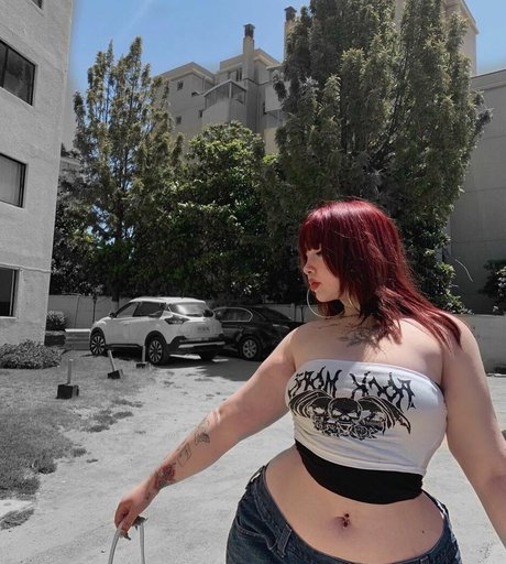 mathildawtf hot star pic