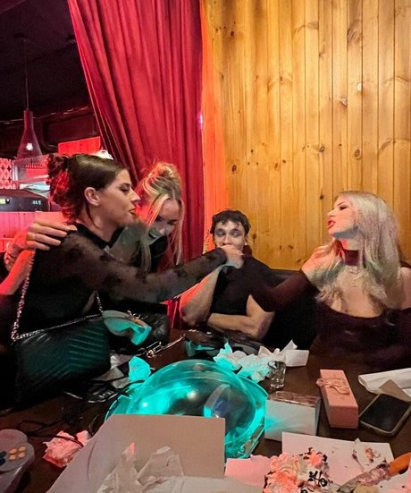 Develique free pornstar gallery