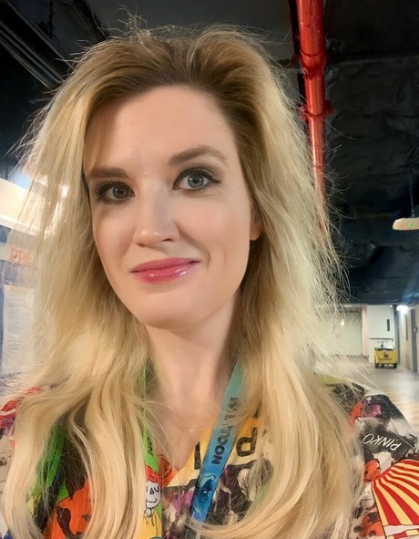 Grace Randolph model exclusive pics