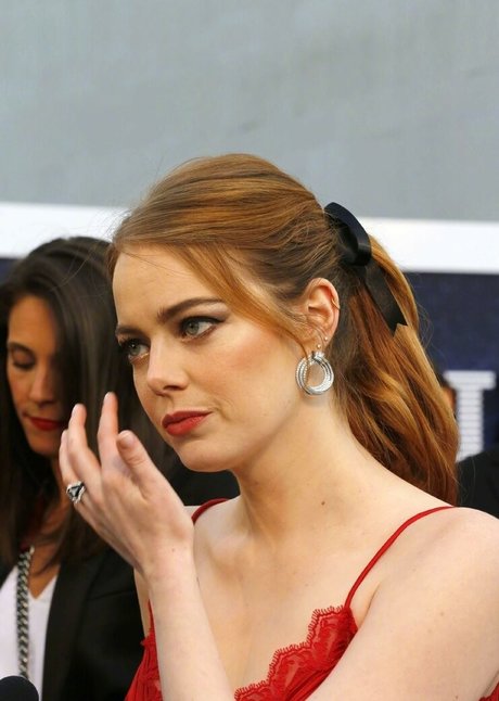 Emma Stone top actress pictures