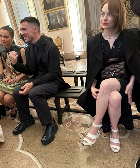 Emma Stone model sexy pics