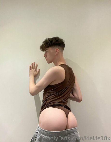 kiekie18x erotic model archive