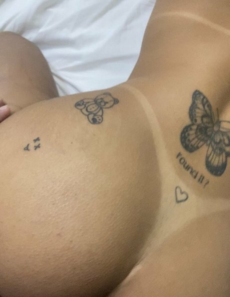 Karina Kemily model nude photo