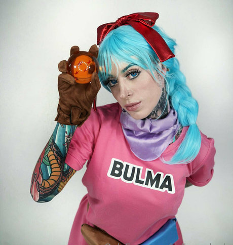 kellymedonly naked model photo