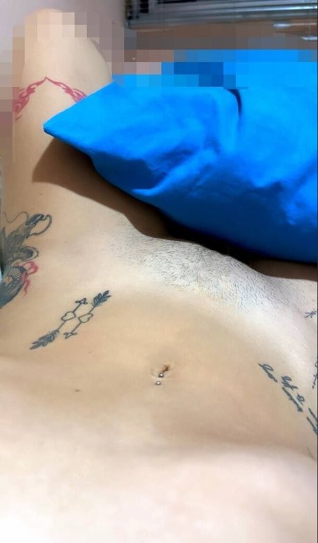 Xehli G art model galleries