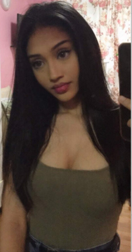 Lenny Emelda pretty star pictures