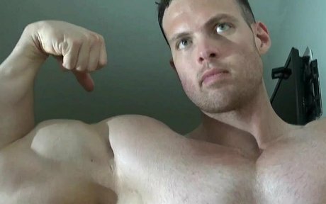 musclesexual beautiful model picture