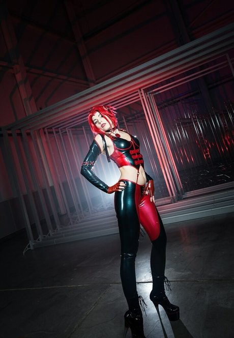 Anya Ichios exclusive model image