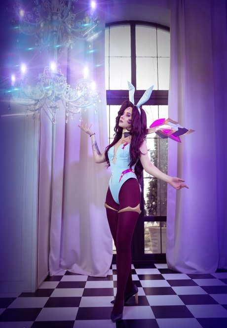 Anya Ichios Profile pic