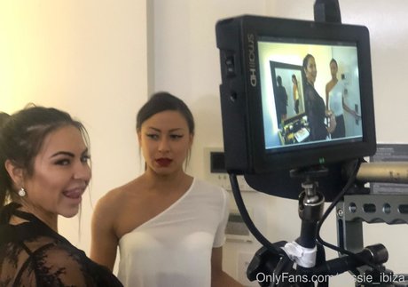 Cassie Del Isla pornstar free photos