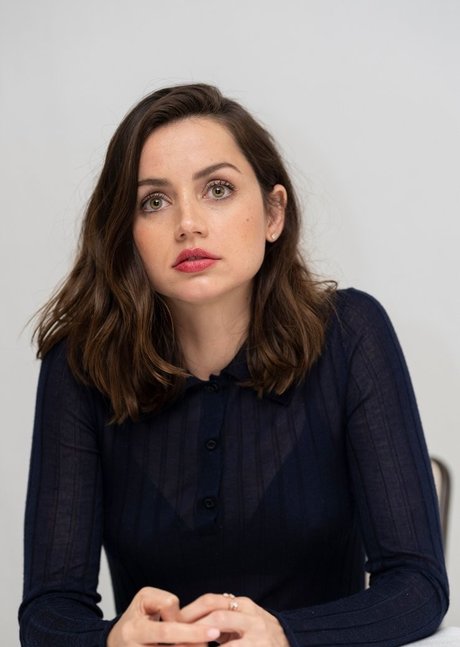 Ana De Armas naked star picture
