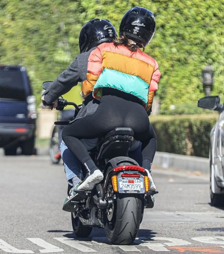 brazilian ass onlyfans naked pic