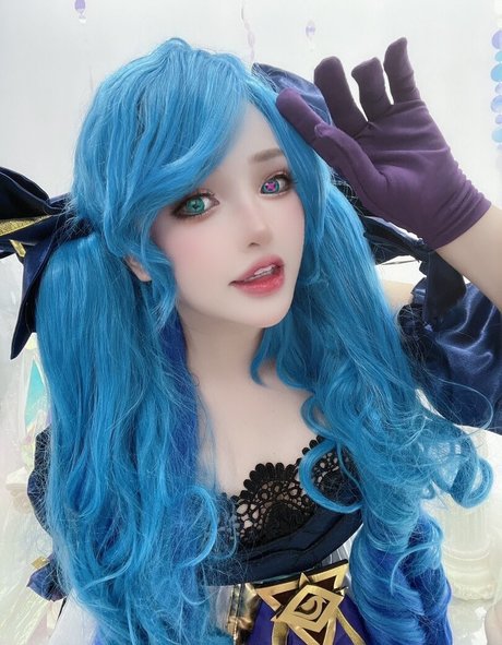 MiMi Chan pretty pornstar image