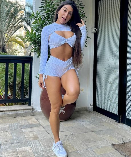 Biadavitoria naked pornstar image