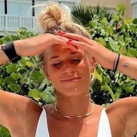 Sol Ruca pornographic star pics