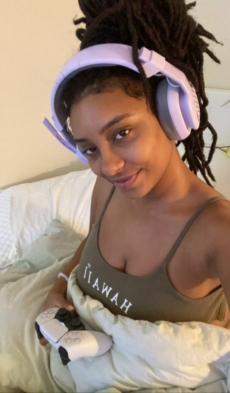 planterriah star erotic photos