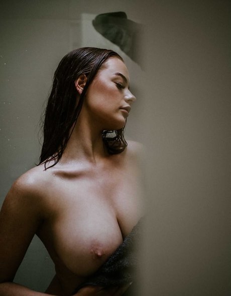 Sarah Barton Profile pic