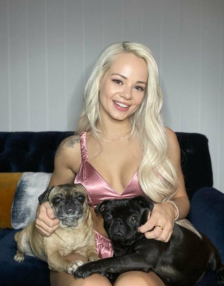 Elsadreamjean hd pornstar gallery