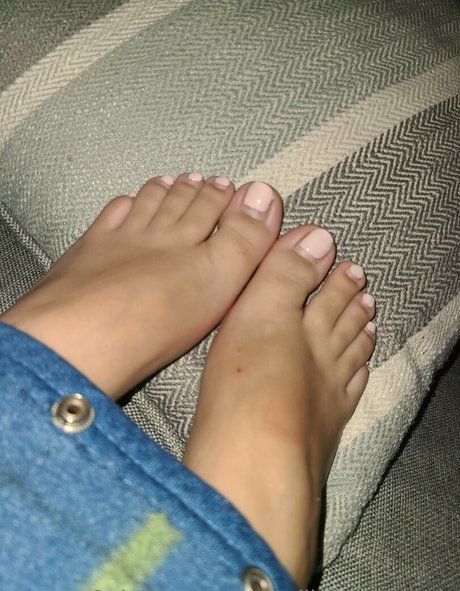 smelliefeetsweetie model top galleries