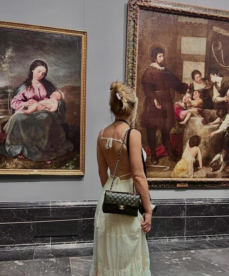 Melissa Roxburgh art actress pic