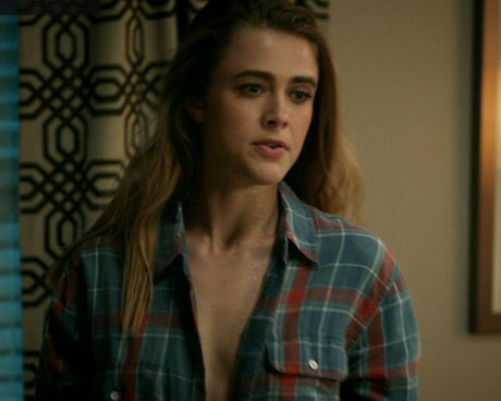 Melissa Roxburgh star high quality pic