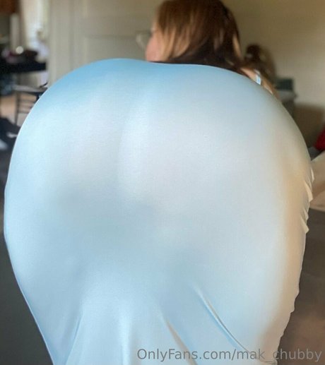 mak chubby naked star photo