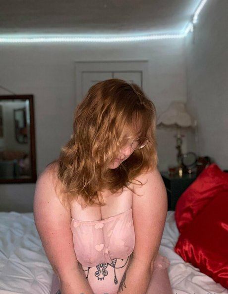 mak chubby nude star pictures