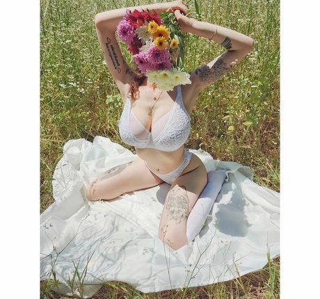 Yasmin avrahami beautiful model archive