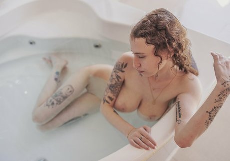 beauty trans onlyfans porn pic