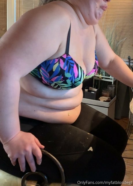 myfatblondegf sexy model photos