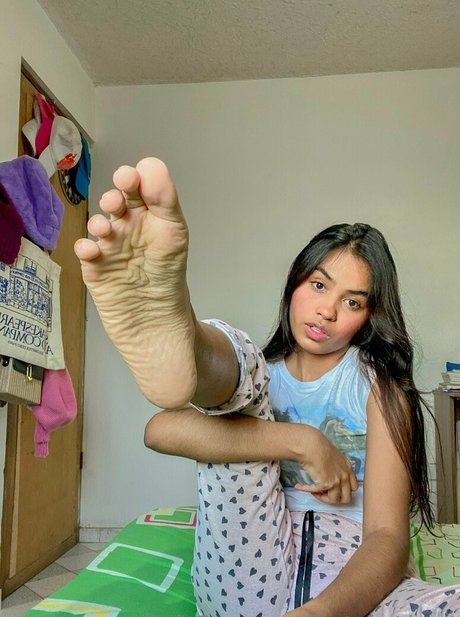 lust for luna adult model img