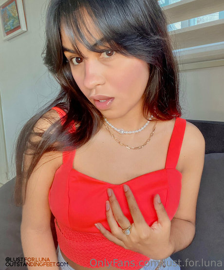 lust for luna sexy pornstar image