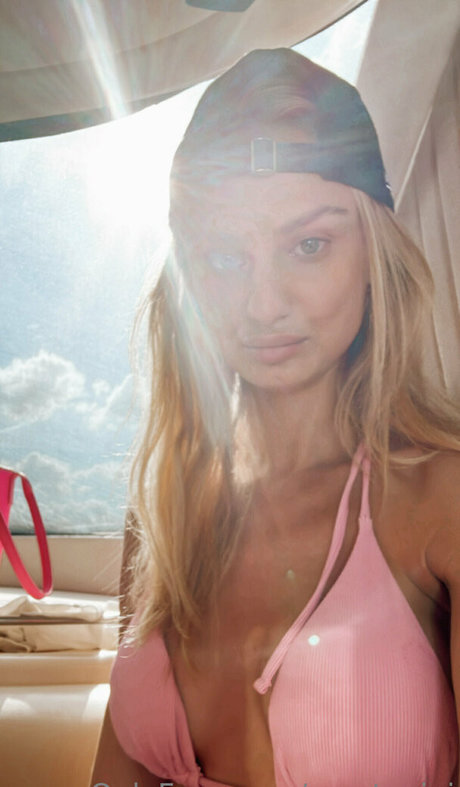 short hair teen onlyfans sexy naked photo