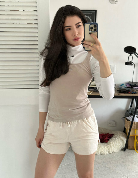 soifieeofficial pornstar nudes photos