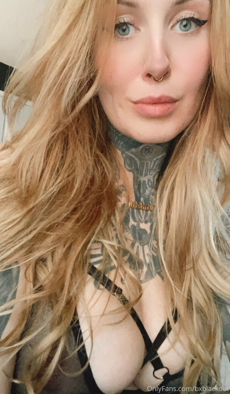 bxblackout high quality model galleries