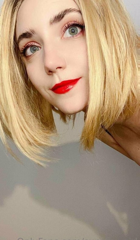 fleurxy sexy model pictures