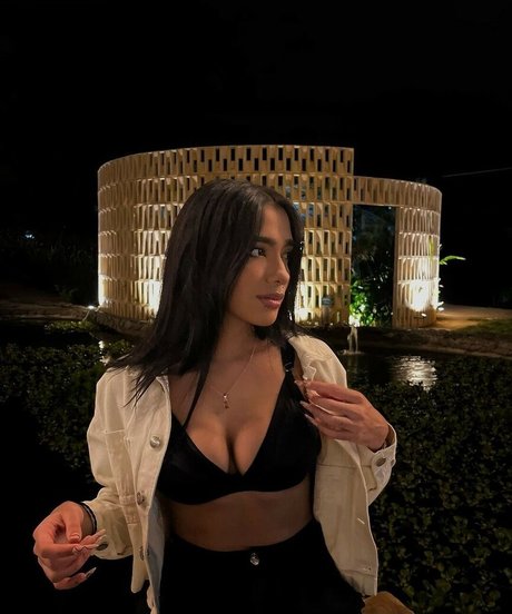 Dua Lupe star high quality photo