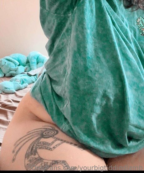 yourbigtiddiedlamb pornstar naked pics