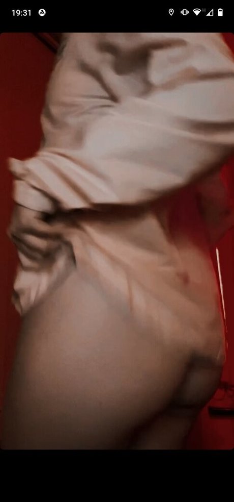 Melissa Nogas star high quality images