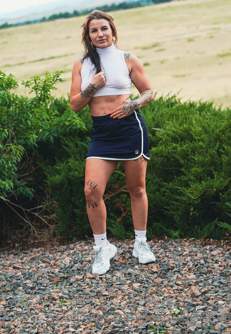 sukisukigirlfree model pretty photo