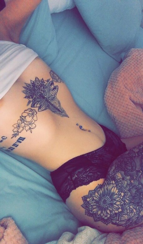 bootyfultee model sex images