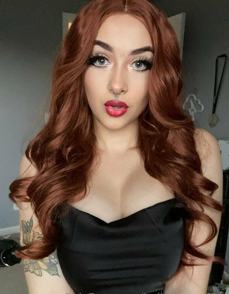 bellecurvesfree pornstar nude picture