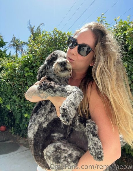 remymeow model pretty pics