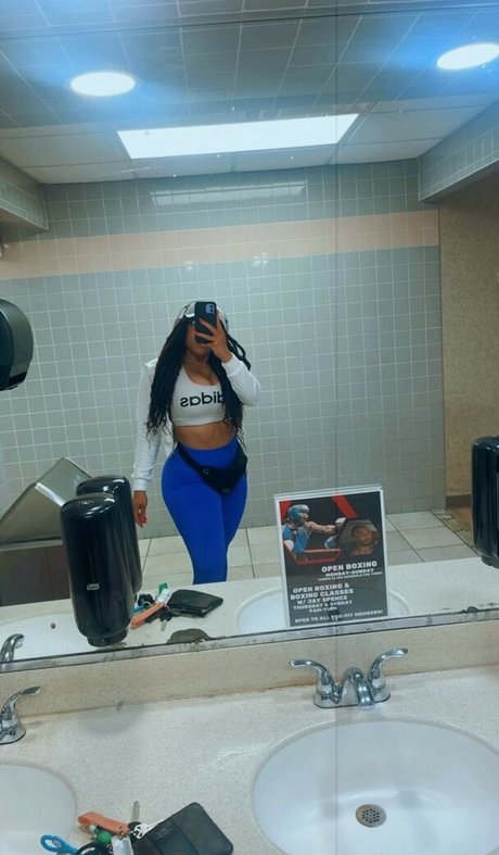 safiyaswrld perfect model pictures