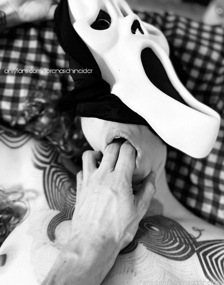 Elle o f xxx model pic