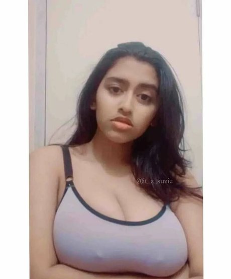 Sanjana Saba nice actress pics