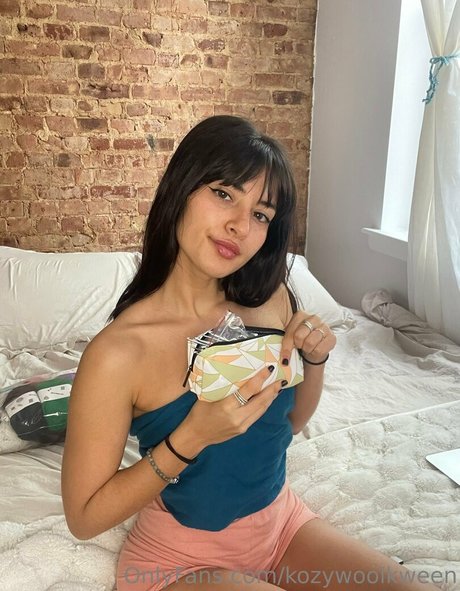 kozywoolkween hd pornstar img