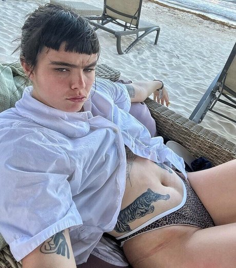 Benee pornstar art pic